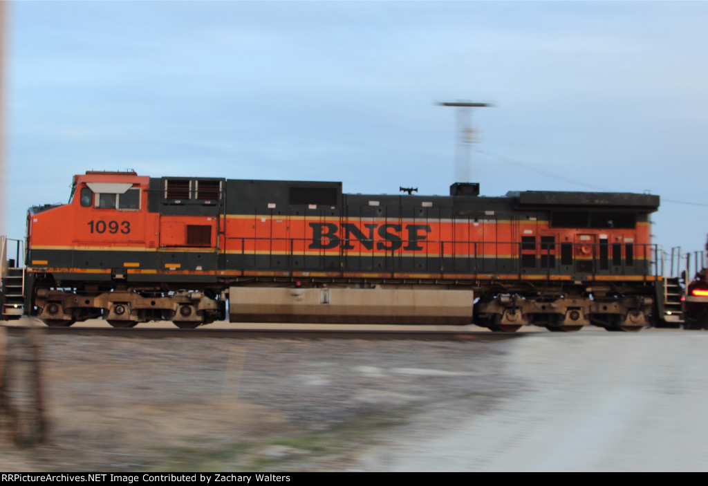 BNSF 1093